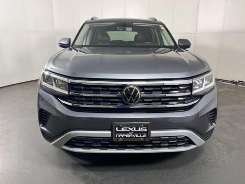 Platinum Gray Metallic 2023 Volkswagen Atlas 3.6L SE w/Technology