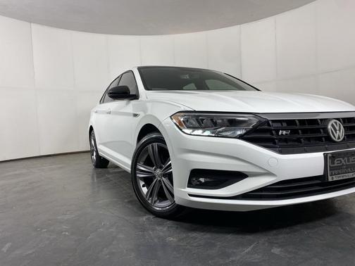2021 Volkswagen Jetta 1.4T R-Line
