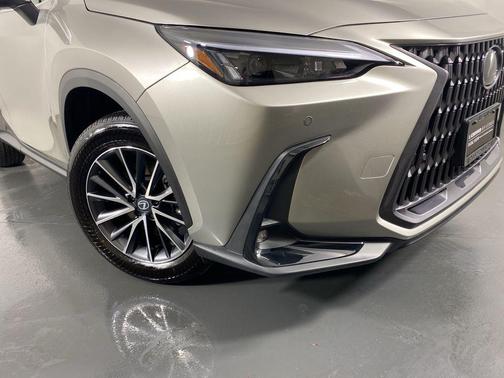 2026 Lexus NX 350h Premium