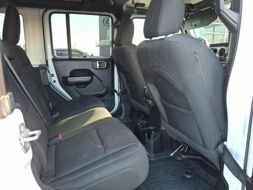 2020 Jeep Wrangler Unlimited Willys 4X4