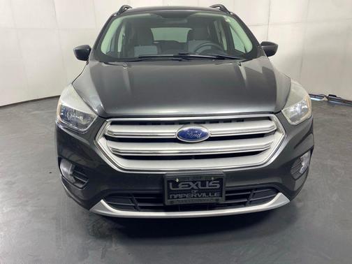 Magnetic Metallic 2018 Ford Escape SE