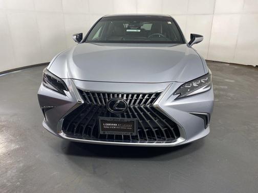 Iridium 2023 Lexus ES 350 Ultra Luxury