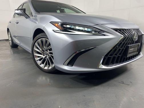 Iridium 2023 Lexus ES 350 Ultra Luxury