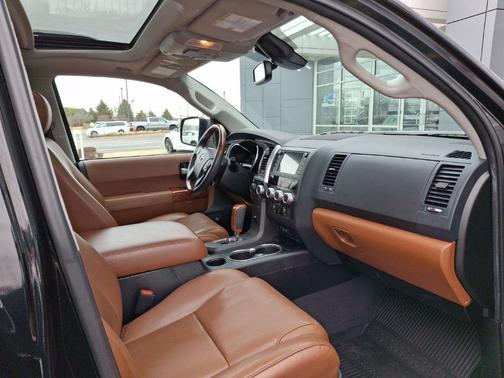 2020 Toyota Sequoia Platinum