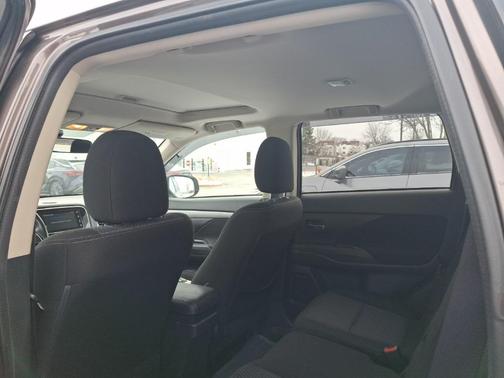 2017 Mitsubishi Outlander SE