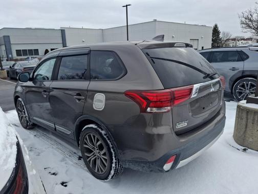2017 Mitsubishi Outlander SE