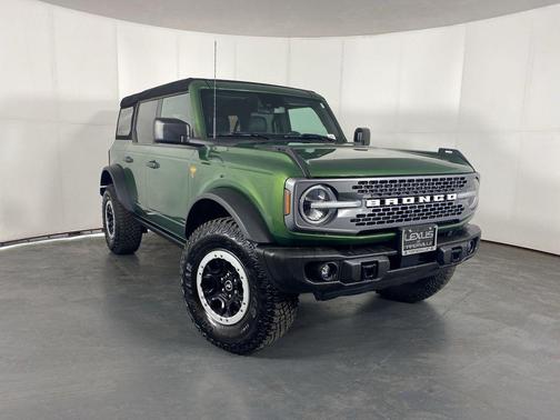 Eruption Green Metallic 2023 Ford Bronco Badlands