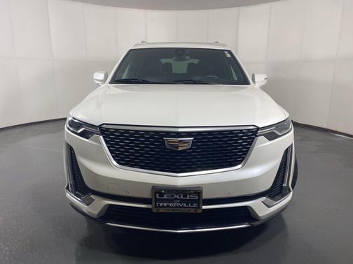 Crystal White Tricoat 2021 Cadillac XT6 Premium Luxury AWD