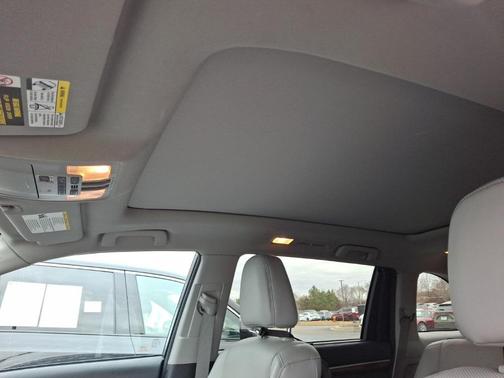 2016 Toyota Highlander Limited Platinum