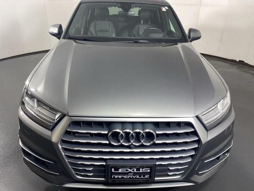 Graphite Gray Metallic 2018 Audi Q7 3.0T Prestige