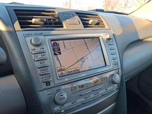 2011 Toyota Camry Hybrid SE