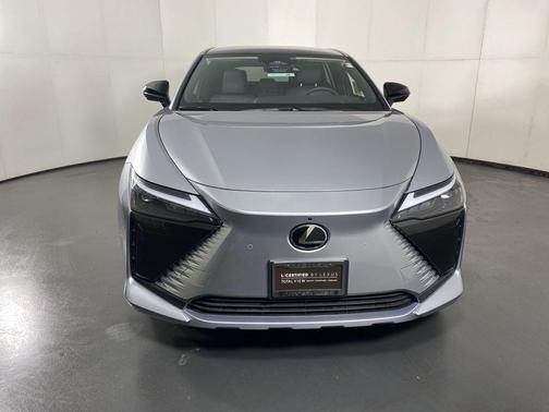 2023 Lexus RZ 450e Premium