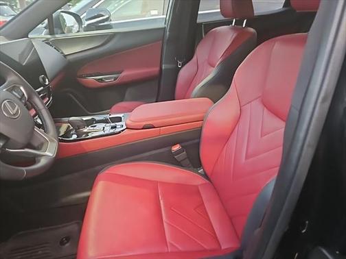 2024 Lexus NX 450h+ Luxury