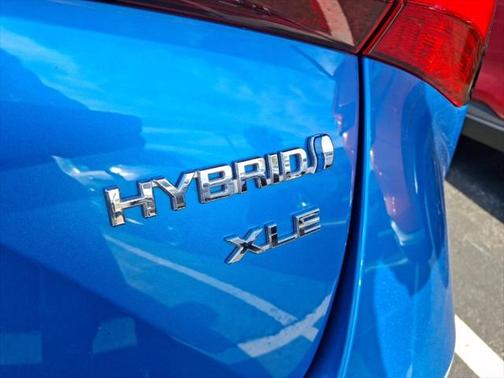 2022 Toyota Prius XLE