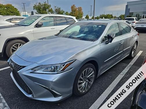 2023 Lexus ES 300h Luxury
