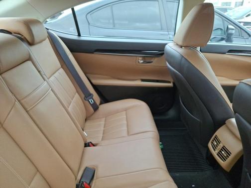 2018 Lexus ES 350 Base