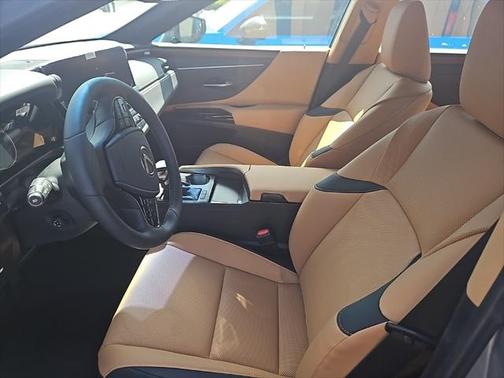 2025 Lexus ES 300h Base