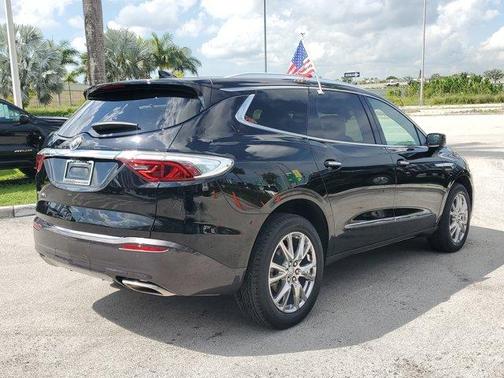 2023 Buick Enclave Premium