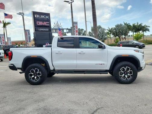 2023 GMC Canyon AT4X