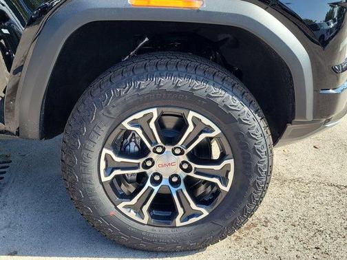 2025 GMC Canyon AT4