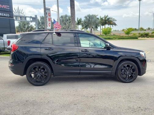 Ebony Twilight Metallic 2021 GMC Terrain SLE