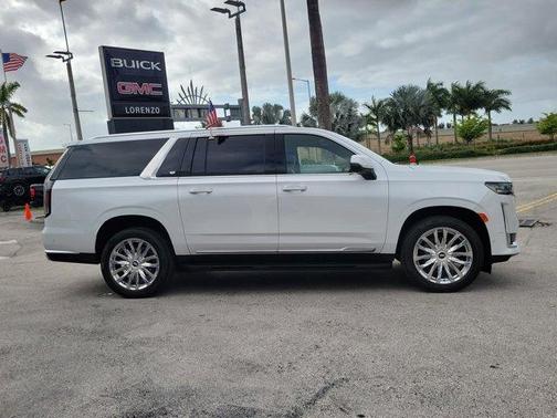 2023 Cadillac Escalade ESV Premium Luxury