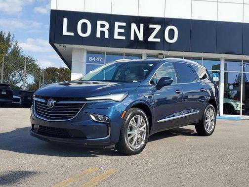 2022 Buick Enclave Essence