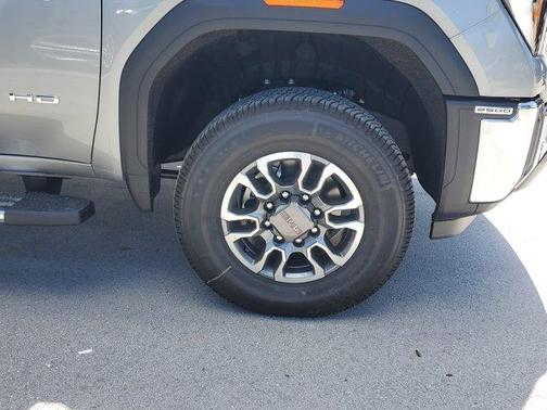 2025 GMC Sierra 2500 SLT