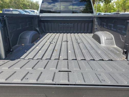 2025 GMC Sierra 2500 SLT