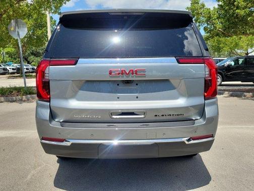 2025 GMC Yukon XL Elevation