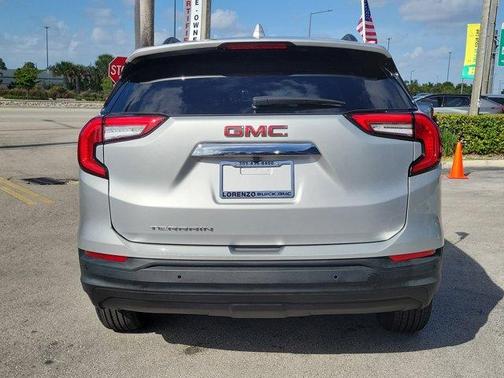 2022 GMC Terrain SLE