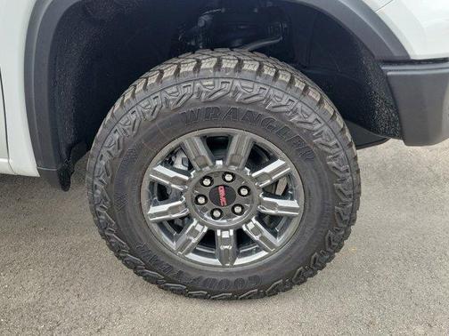 Summit White 2026 GMC Sierra 1500 AT4X