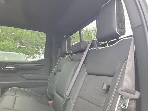 Summit White 2026 GMC Sierra 1500 AT4X