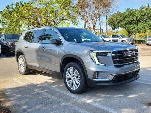 2025 GMC Acadia Elevation