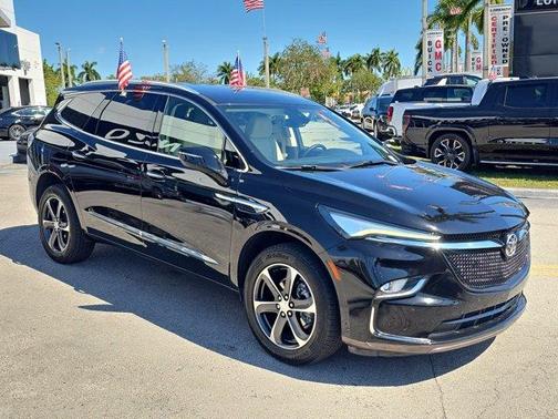2022 Buick Enclave Essence