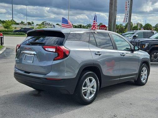 2024 GMC Terrain SLE