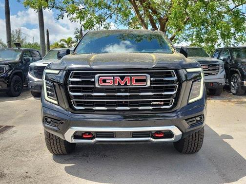 2025 GMC Yukon XL AT4