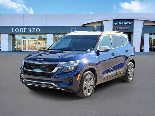 Dark Ocean Blue / White Roof 2023 Kia Seltos S