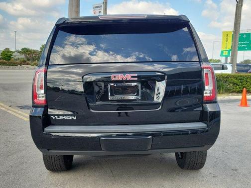 2019 GMC Yukon SLE