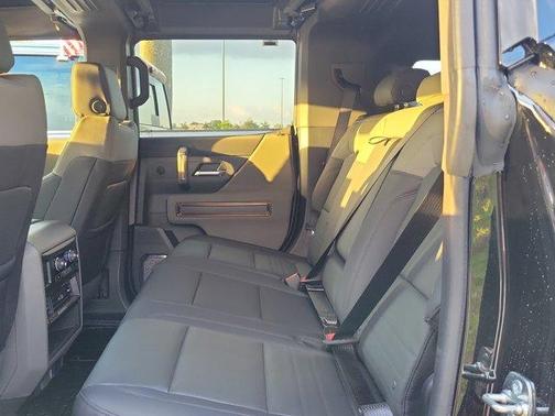 2025 GMC HUMMER EV SUV 2X