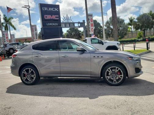 2021 Maserati Levante Base