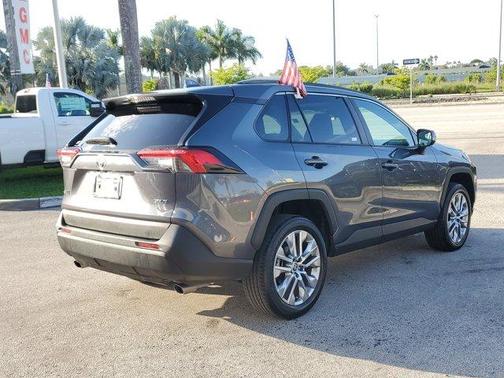 2023 Toyota RAV4 XLE Premium