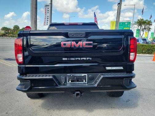2022 GMC Sierra 1500 Limited Elevation