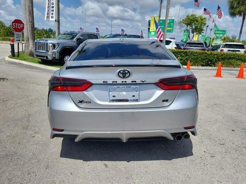 2022 Toyota Camry SE