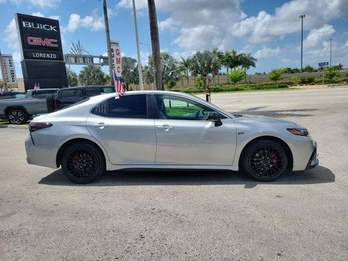 2022 Toyota Camry SE