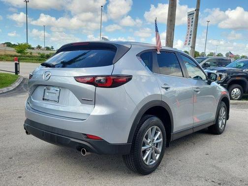 2022 Mazda CX-5 2.5 S Preferred Package