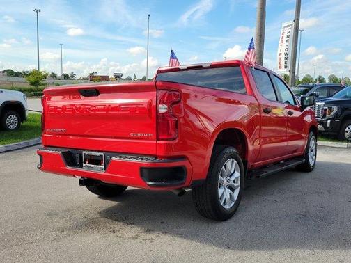 2021 Chevrolet Silverado 1500 Custom