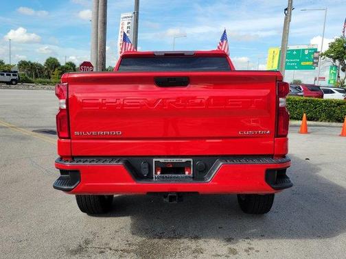 2021 Chevrolet Silverado 1500 Custom