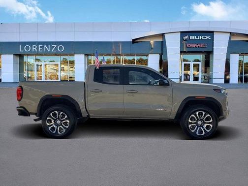 2023 GMC Canyon AT4