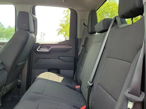 Ebony Twilight Metallic 2026 Buick Envista Preferred
